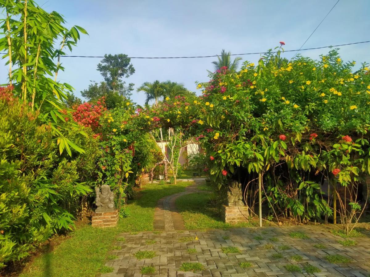 Efata Homestay Magelang Exterior photo